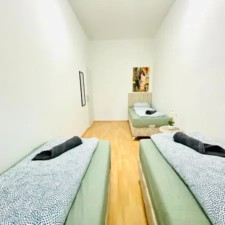 Bright 5Br Shared Apartment W Great Transport Link Vídeň Exteriér fotografie