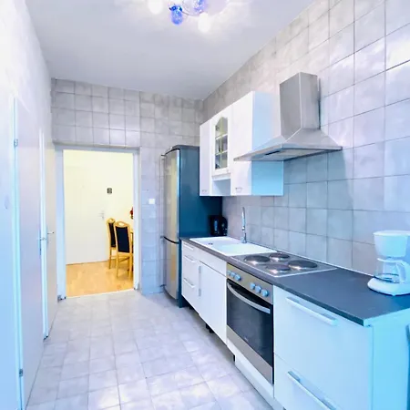 Bright 5Br Shared Apartment W Great Transport Link Vídeň Exteriér fotografie