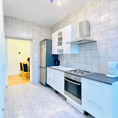 Bright 5Br Shared Apartment W Great Transport Link Vídeň Exteriér fotografie