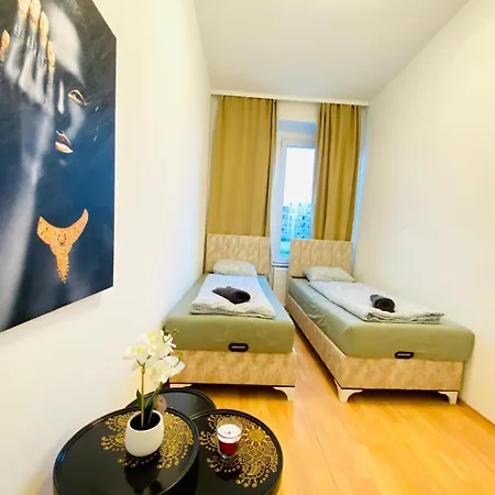 Bright 5Br Shared Apartment W Great Transport Link Vídeň Exteriér fotografie
