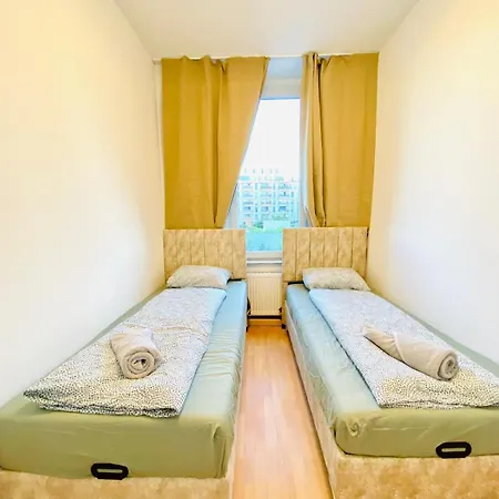 Bright 5Br Shared Apartment W Great Transport Link Vídeň Exteriér fotografie