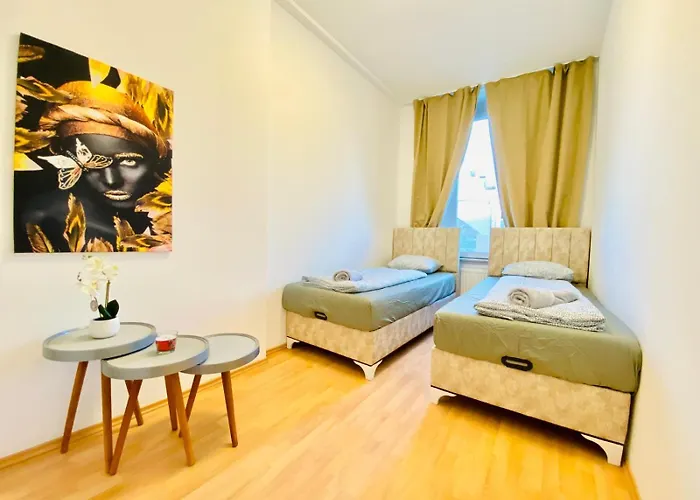 Bright 5Br Shared Apartment W Great Transport Link