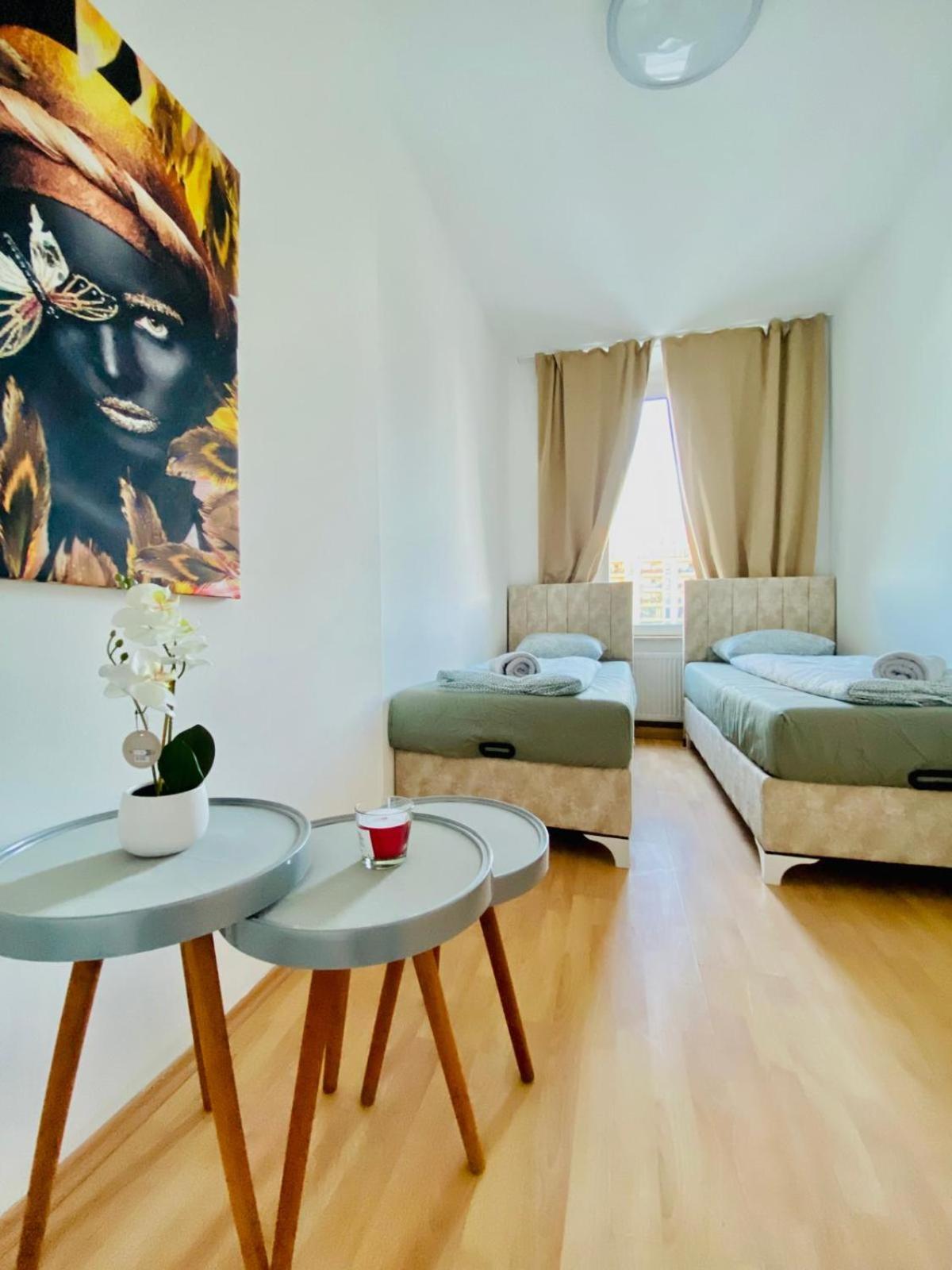 Bright 5br Shared W Great Transport Link